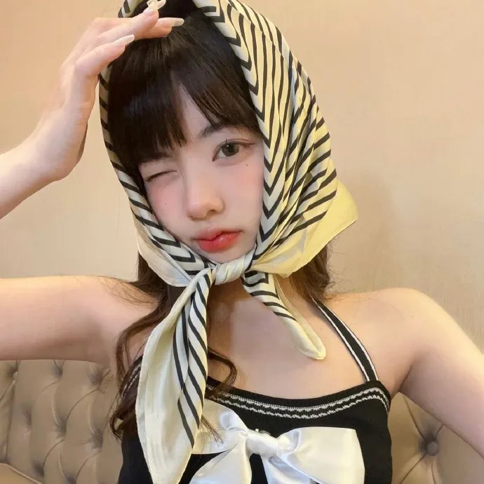 女孩的灵缇犬